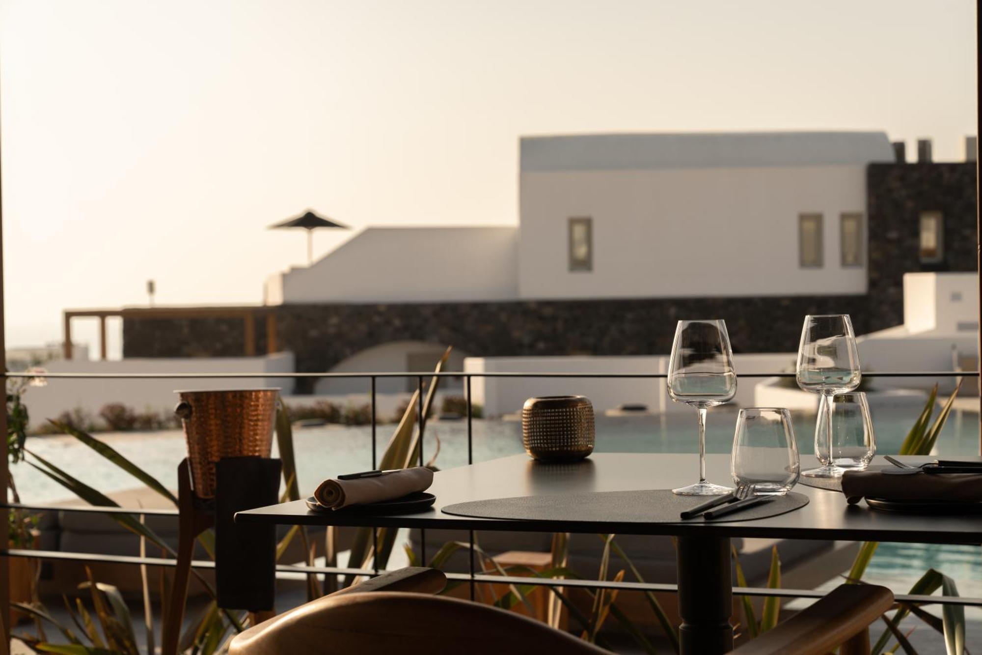 Santo Pure Oia Suites & Villas Exterior photo