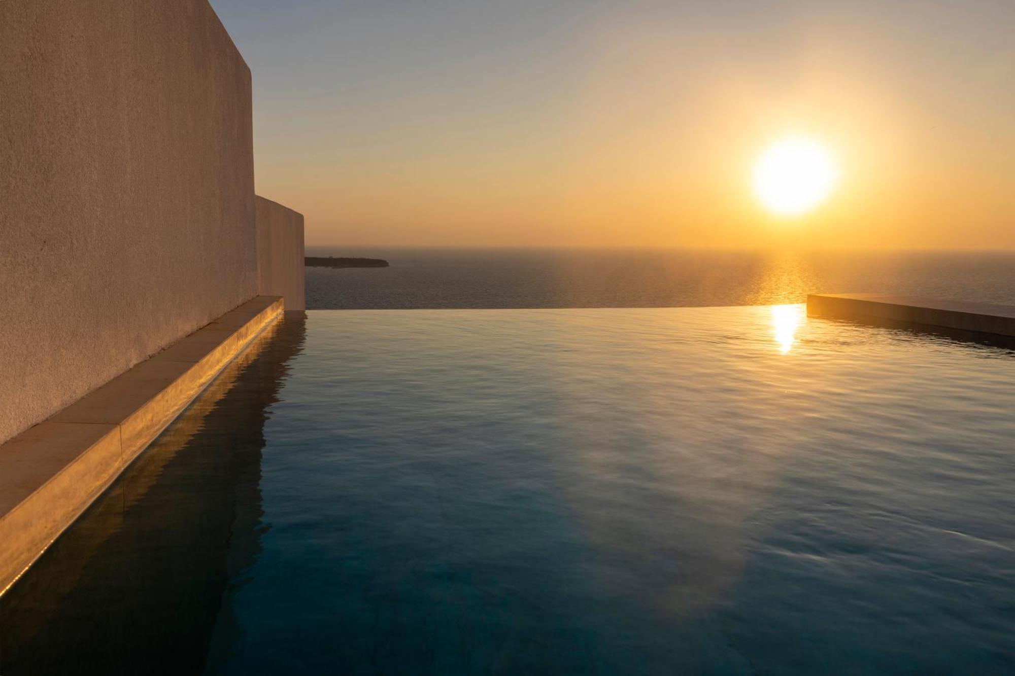 Santo Pure Oia Suites & Villas Exterior photo